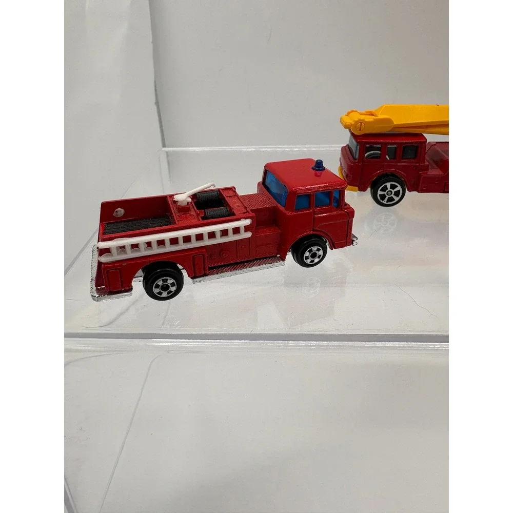 Vintage Corgi Juniors Simon Snorkel & Zylmex P337 Diecast Fire Engine Lot of 2